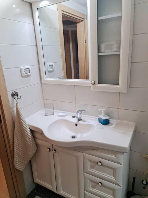 Апартаменты מרחק נגיעה בתקווה Petach Tikva Экстерьер фото
